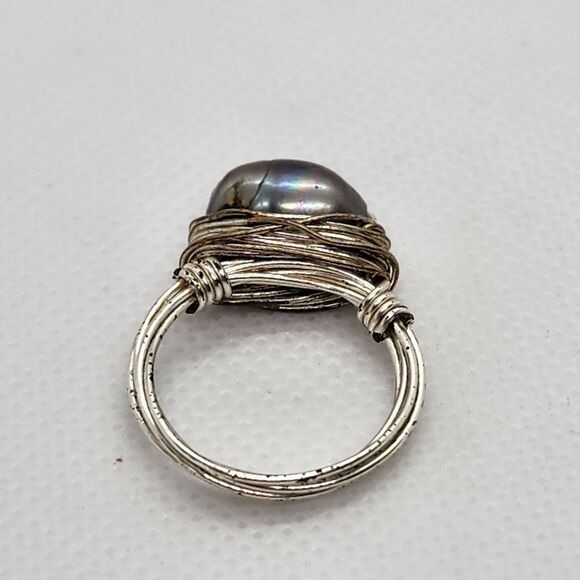 Silver Tone Wire & Genuine Tahitian Button Pearl Ring (5.75) - Picture 6 of 7